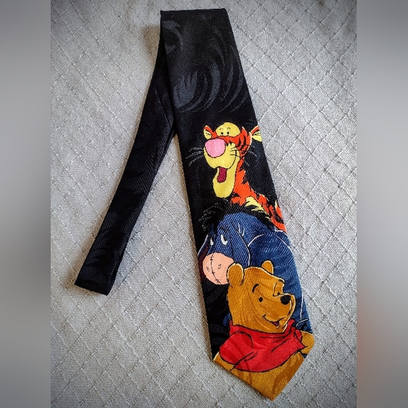 Like New Disney Winnie the Pooh Necktie, Excellent Condition, Polyester, Korea - Picture 2 of 7